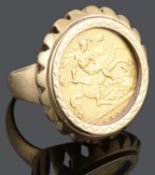 An Edward VII gold half sovereign 1906 mounted in a 9ct gold ring