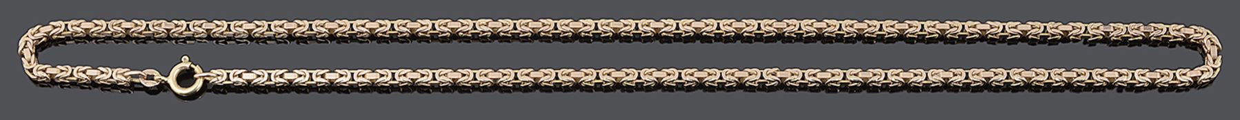 A contemporary Continental 9ct rose gold fancy square section link chain necklace
