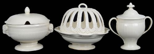 Three 20th century pieces of Wedgwood Queen's ware (3)