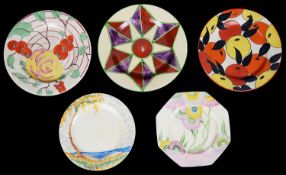 Five assorted Art Deco Clarice Cliff Bizarre plates (5)