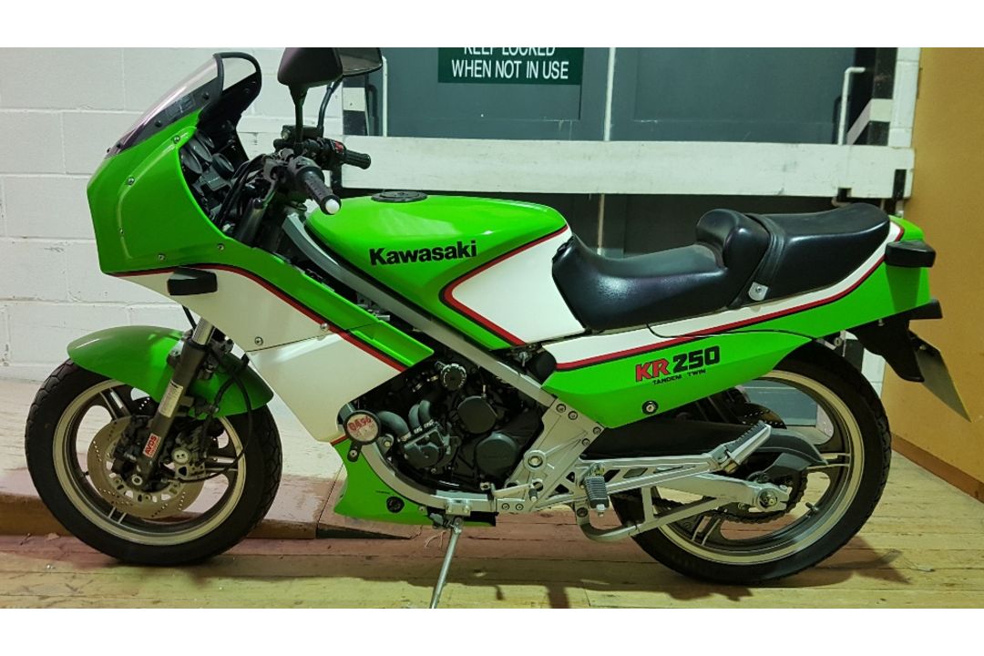 1984 Kawasaki KR250, 249 cc. Registration number H802 GND. Frame number KH250 A 005843. Engine - Image 2 of 14