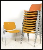 Giancarlo Piretti - Castelli - DSC Axis 106 - A retro vintage set of 11 Italian dining / office /