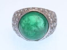 PLATINUM AND EMERALD DIAMOND BOMBE RING