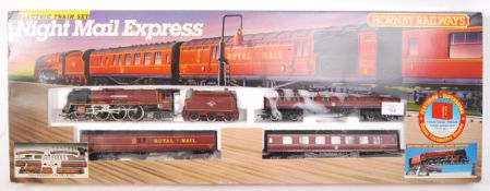 HORNBY 00 GAUGE RAILWAY TRAINSET LOCOMOTIVE SET