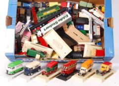 ASSORTED LOOSE SCALE DIECAST MODEL VEHICLES