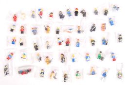 COLLECTION OF ASSORTED VINTAGE LEGO MINIFIGURES