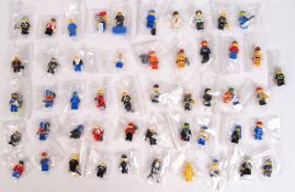 LARGE COLLECTION OF VINTAGE LEGO MINIFIGURES