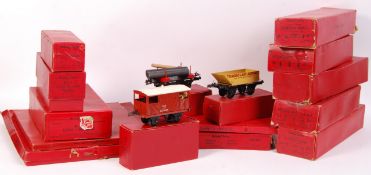 COLLECTION OF VINTAGE HORNBY 0 SERIES / GAUGE TRAINSET ACCESSORIES