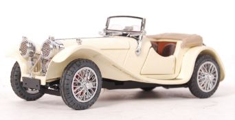 FRANKLIN MINT 1:24 SCALE PRECISION DIECAST MODEL JAGUAR