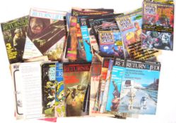 ASSORTED LARGE COLLECTION OF STAR WARS COMIC BOOK MAGAZINES
