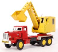 VINTAGE SSS TOYS JAPANESE PRESSED TINPLATE DIGGER LORRY