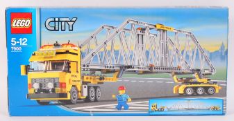 LEGO CITY SET 7900 ' HEAVY LOADER ' LORRY BOXED