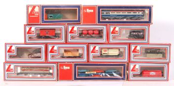 COLLECTION OF BOXED LIMA MODELS 00 GAUGE RAILWAY ROLLING STOCK