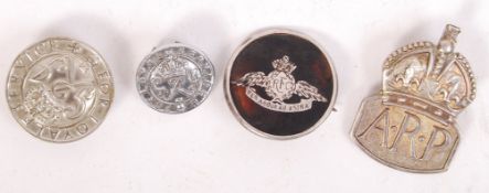 ASSORTED COLLECTION OF MILITARY BADGES