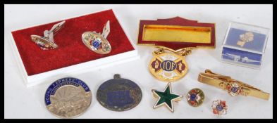 A good group of vintage early 20th Century IOF Ord