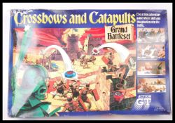 RETRO 1980'S ACTION GT MADE ' CROSSBOWS AND CATAPULTS ' BATTLE SET