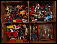 LARGE ASSORTED COLLECTION OF SCALE DIECAST MODEL VEHICLES