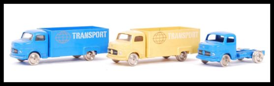 RARE EARLY LEGO PLASTIC H0 SCALE MERCEDES TRUCKS