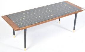 20TH CENTURY RETRO VINTAGE COFFEE / CENTRE TABLE