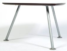 CONTEMPORARY TRIANGULAR TRIPOD COFFEE / SIDE TABLE
