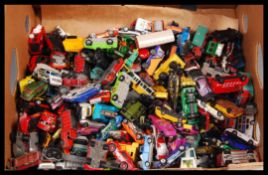 ASSORTED MIXED SCALE DIECAST MODEL VEHICLES