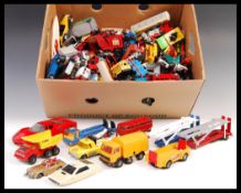 ASSORTED MIXED SCALE DIECAST MODEL VEHICLES
