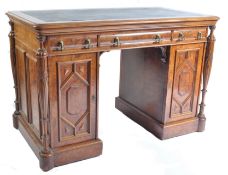 A SCOTTISH HIGH VICTORIAN 19TH CENTURY WALNUT TWIN PEDESTAL DESK