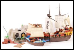 RETRO 1990'S PLAYMOBIL MODEL TOY PIRATE PLAYSET