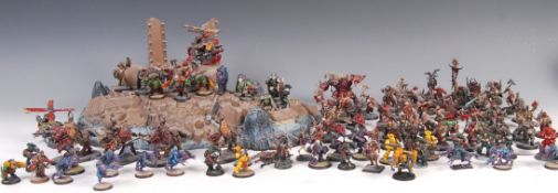 WARHAMMER - COLLECTION OF ASSORTED MODELS & FIGURES