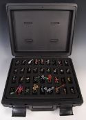 WARHAMMER - GAMES WORKSHOP CASE & FIGURES