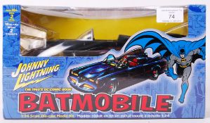 JOHNNY LIGHTNING BATMOBILE 1960'S DC COMIC BOOK MODEL KIT