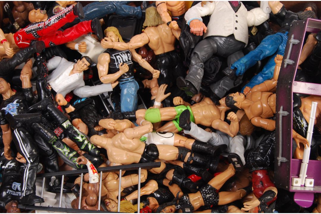 LARGE COLLECTIONS OF JAKKS PACIFIC WWE WRESTING ACTION FIGURES - Image 2 of 4