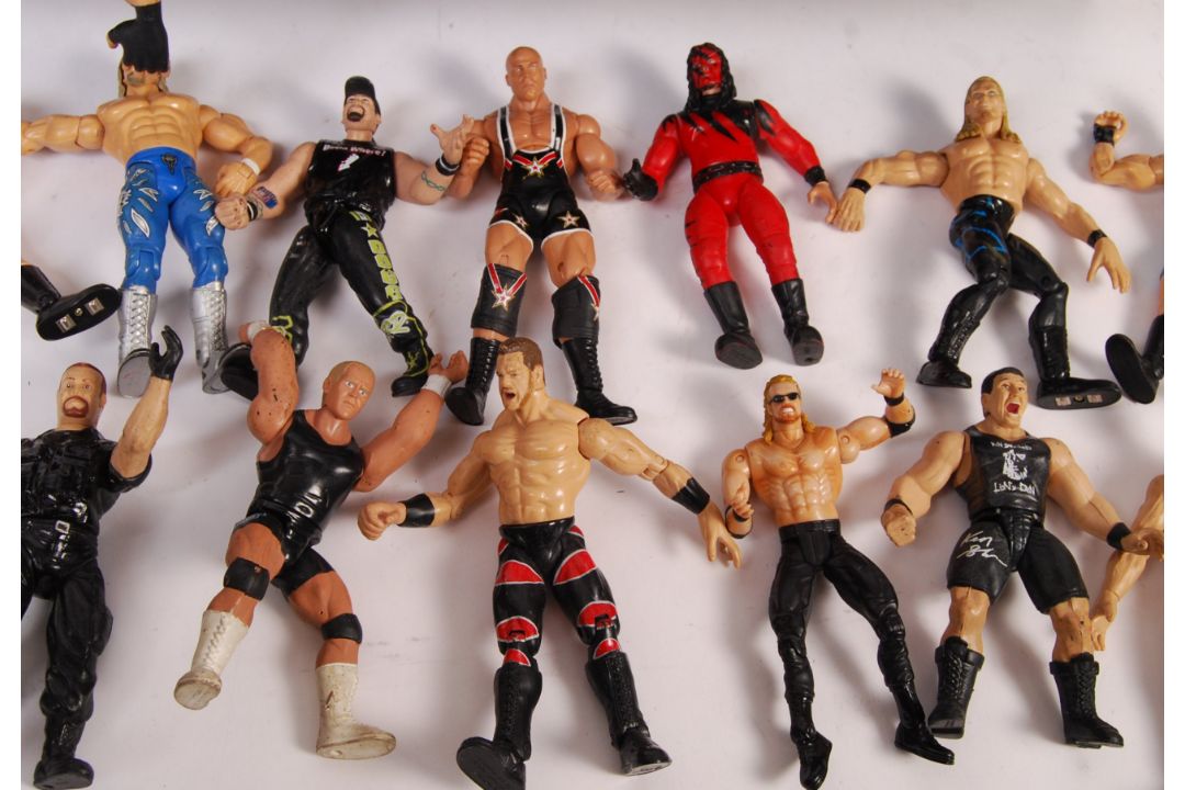 LARGE COLLECTIONS OF JAKKS PACIFIC WWE WRESTING ACTION FIGURES - Image 3 of 4