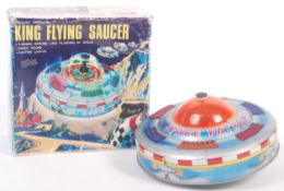 RARE VINTAGE JAPANESE YOSHIYA TINPLATE KING FLYING SAUCER TOY