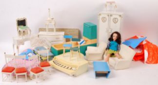 VINTAGE PEDIGREE SINDY DOLL ACCESSORIES AND FURNITURE