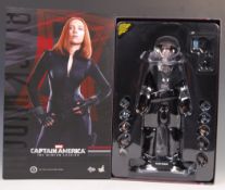 HOT TOYS - CAPTAIN AMERICA BLACK WIDOW 1/6 SCALE ACTION FIGURE