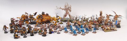 WARHAMMER - LARGE COLLECTION OF ASSORTED MODELS / FIGURES