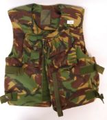 20TH CENTURY MILITARY ISSUE BODY ARMOUR / FLAK JACKET