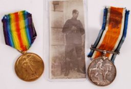 WWI FIRST WORLD WAR MEDAL PAIR W/PHOTOGRAPH