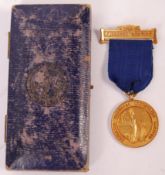 VINTAGE 1930'S 9CT GOLD IMPERIAL CHEMICAL INDUSTRIES MEDAL