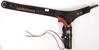 WESTERN / WILD WEST COWBOY REENACTMENT HOLSTERS AND REPLICA REVOLVER