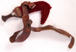 SOUTH ARABIAN / YEMEN KHANJAR JAMBIYA DAGGER AND SCABBARD