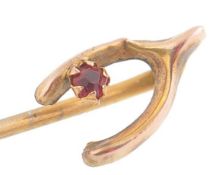9CT GOLD RUBY STONE WISH BONE STICK PIN