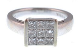 HALLMARKED 18CT WHITE GOLD DIAMOND & CLUSTER LADIES RING