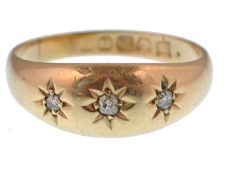 18CT GOLD AND DIAMOND GYPSY SETTING 3 STONE DIAMOND RING