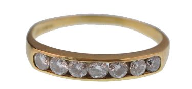 18CT GOLD SEVEN STONE LADIES DIAMOND RING APPROX 50PNTS