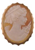 9CT GOLD LADIED CAMEO BROOCH AND SAFETY CHAIN OF GREEK GODDESS