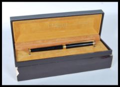 A rare ST Dupont French ballpoint pen de chine in the Chinese Lacquer variant. Complete in