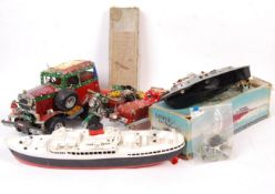 COLLECTION OF LARGE SCALE MODEL VEHICLES.