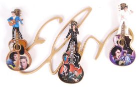 ELVIS PRESLEY - THE SIGNATURE GUITAR COLLECTION